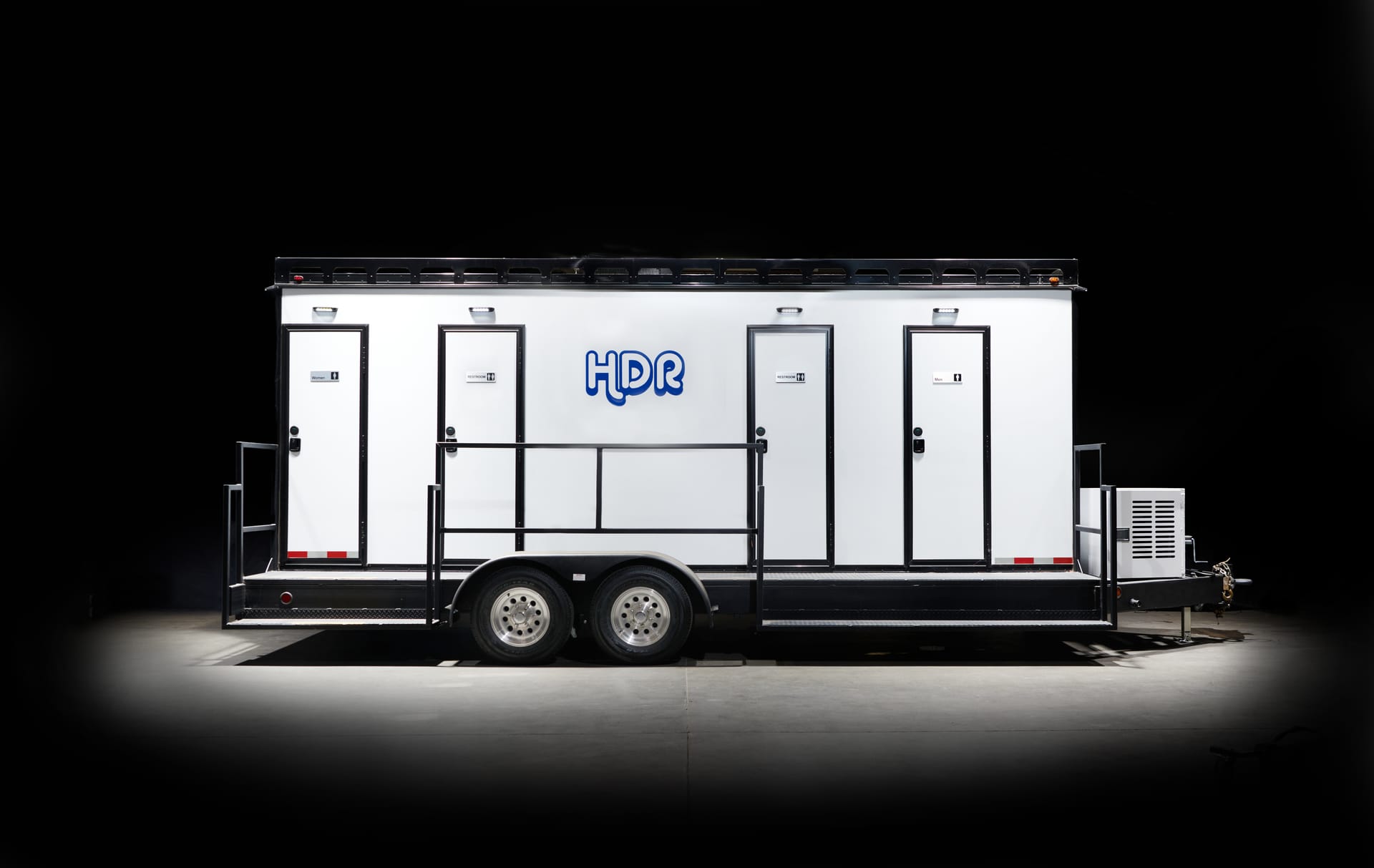 Side view of the HDR restroom trailer